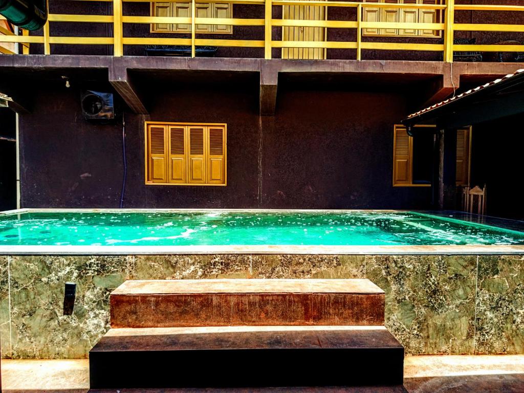 Бассейн в PANORÂMIC LUXO EXCLUSIVe или поблизости