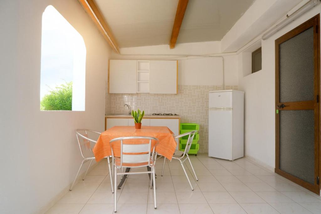 Camping Village Torrenova - Standard Bungalow