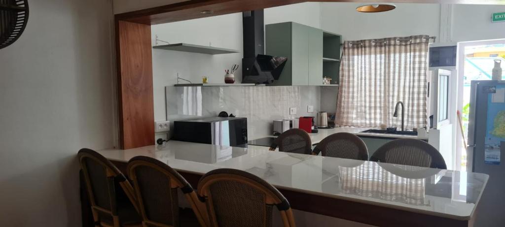 Η κουζίνα ή μικρή κουζίνα στο Cosy Corner Apartment
