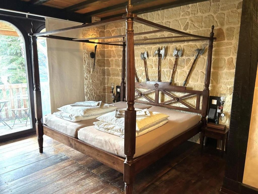 Postel nebo postele na pokoji v ubytování Ferienwohnung Wachstube mit 3 Schlafräumen