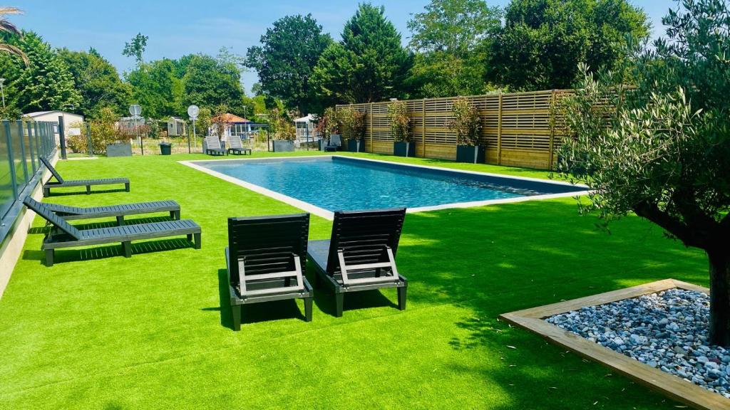 Φωτογραφία από το άλμπουμ του Mobil home 4 pers Sud Landes σε Herm