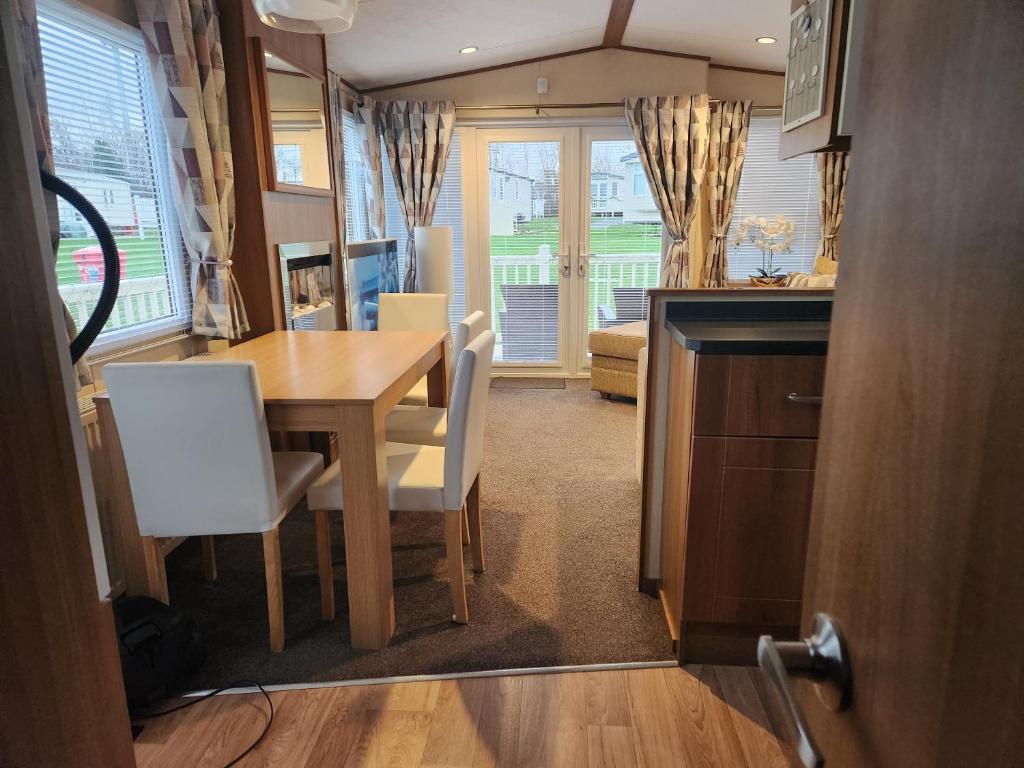 Φωτογραφία από το άλμπουμ του Seton sands, Haven, Port seton, cozy caravan Morey view 4 σε Port Seton