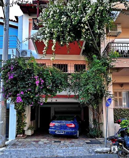 Foto dalla galleria di Στούντιο στην Άνω Πόλη Πάτρας a Patra