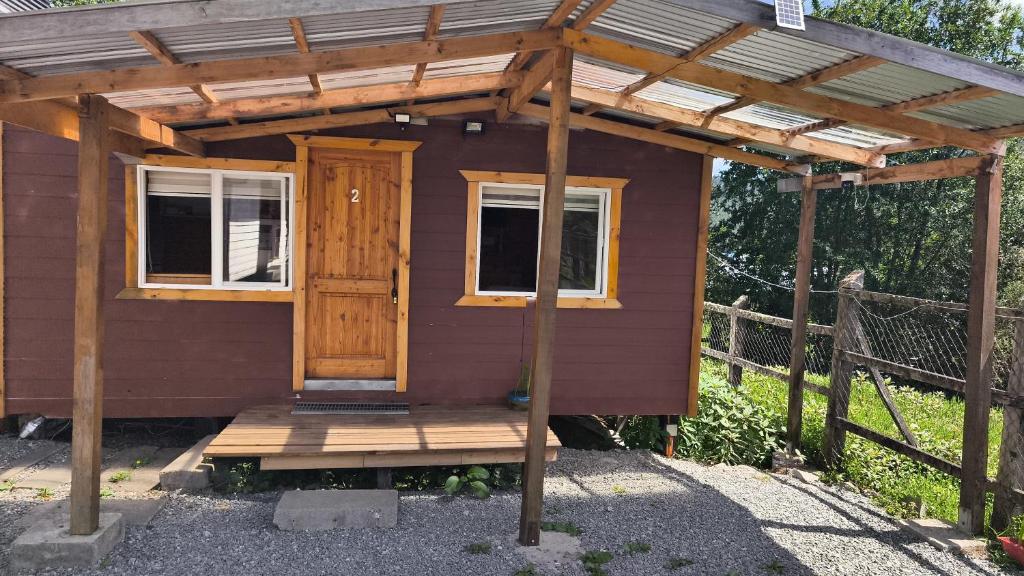 Το κτήριο όπου στεγάζεται  η παραθεριστική κατοικία