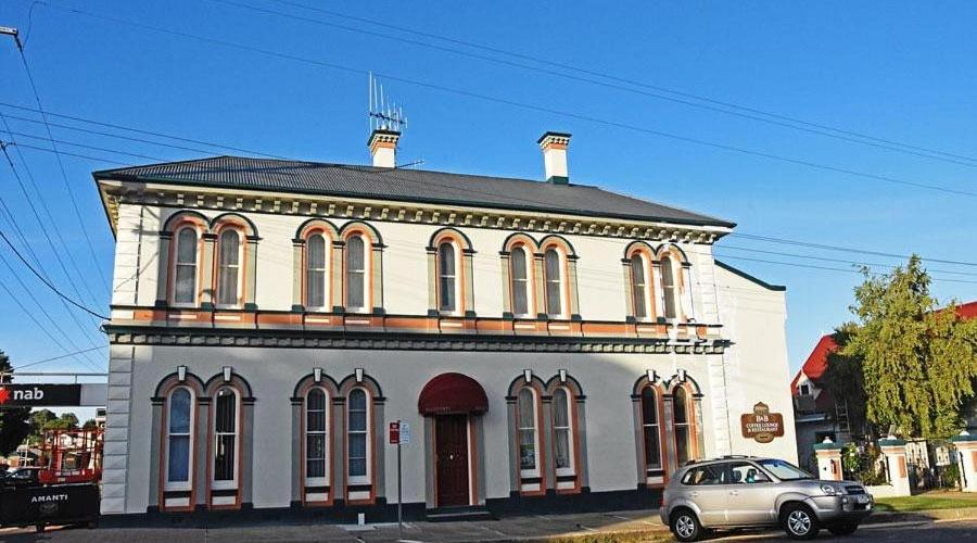 Tòa nhà nơi nhà khách tọa lạc