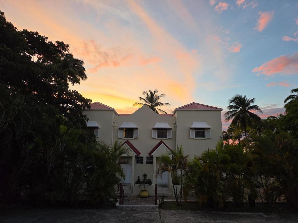 Το κτήριο όπου στεγάζεται  η παραθεριστική κατοικία