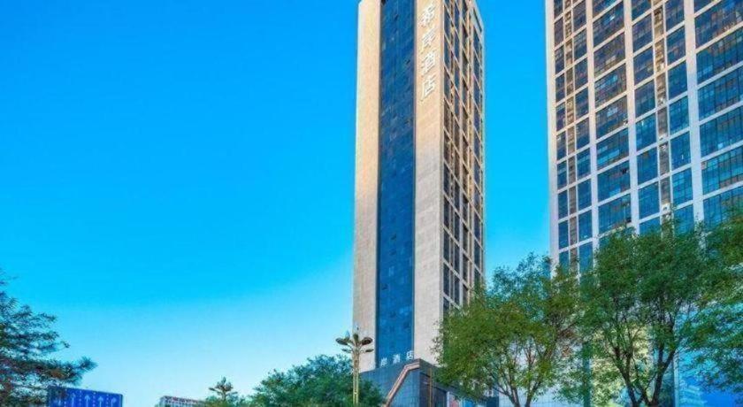 El edificio en el que está el hotel