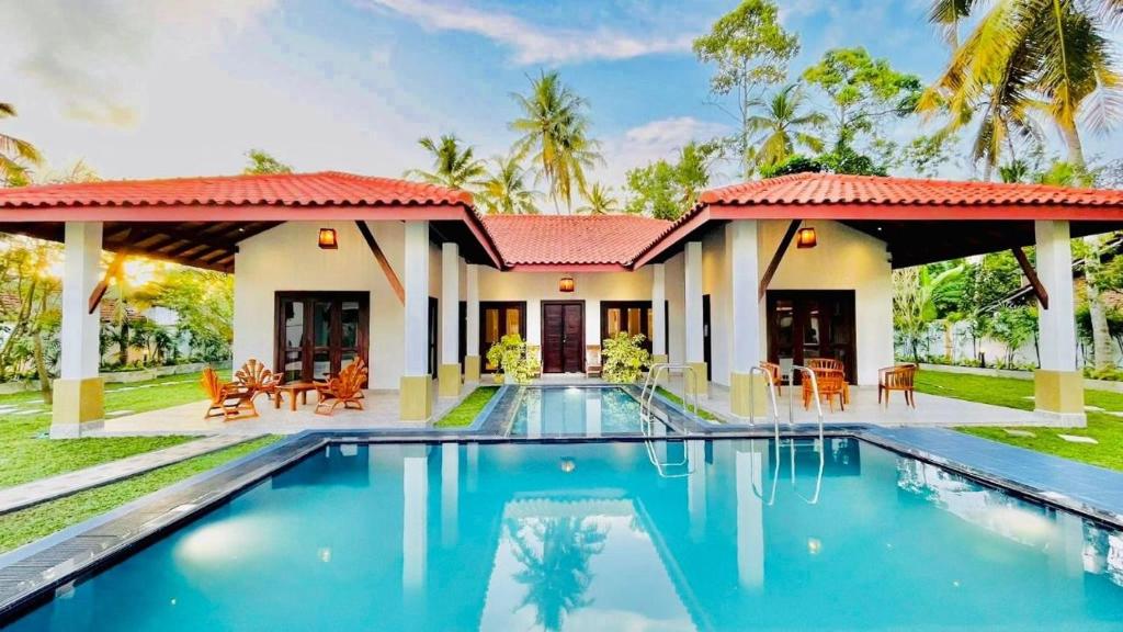 Bazén v ubytování Leo Villas nebo v jeho okolí