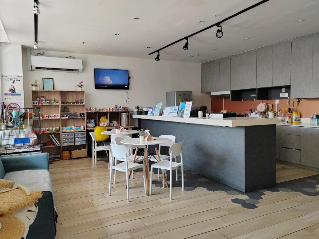 Kuchyň nebo kuchyňský kout v ubytování C You Rooms