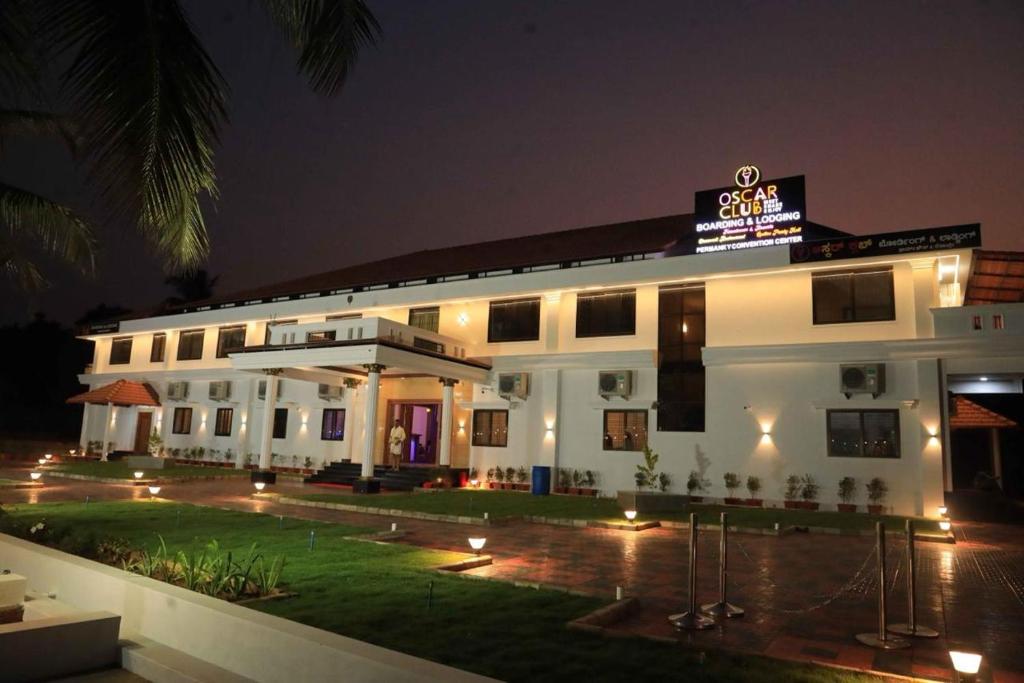 Το κτήριο όπου στεγάζεται  το ξενοδοχείο