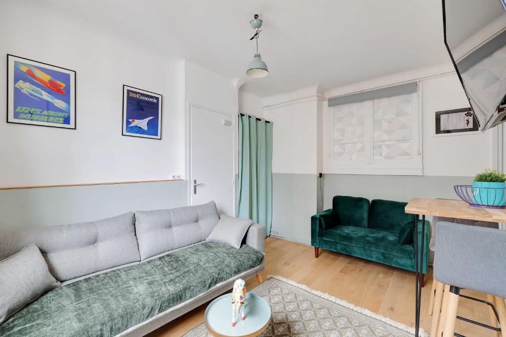 Et opholdsområde på Parisian cocoon for 2 in Batignolles - 17th ard