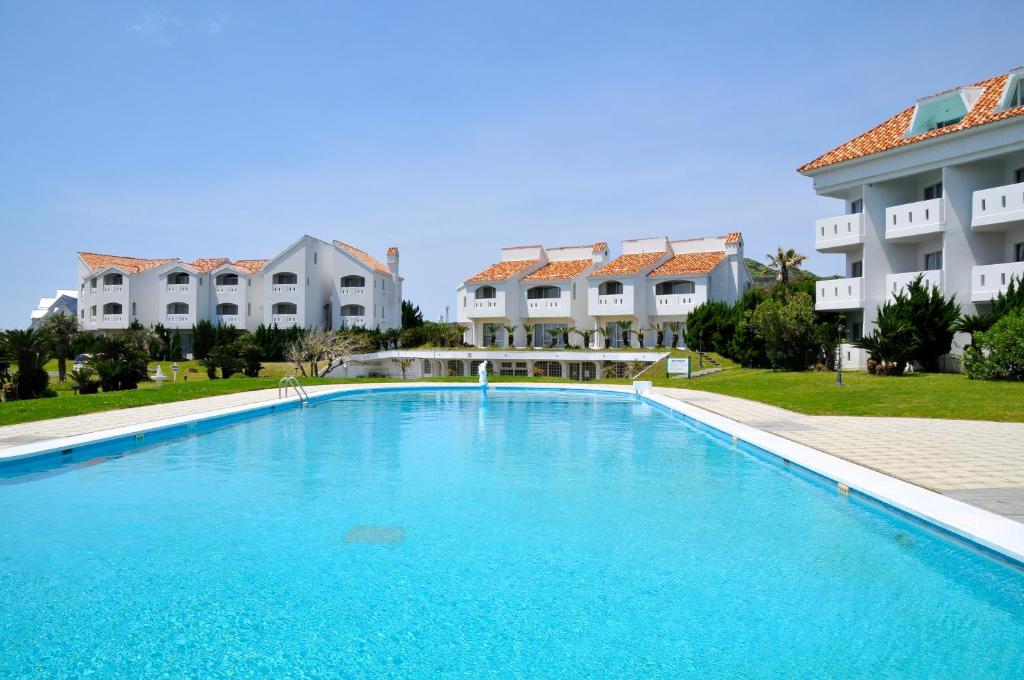 Bazén v ubytování Tateyama Resort Hotel nebo v jeho okolí