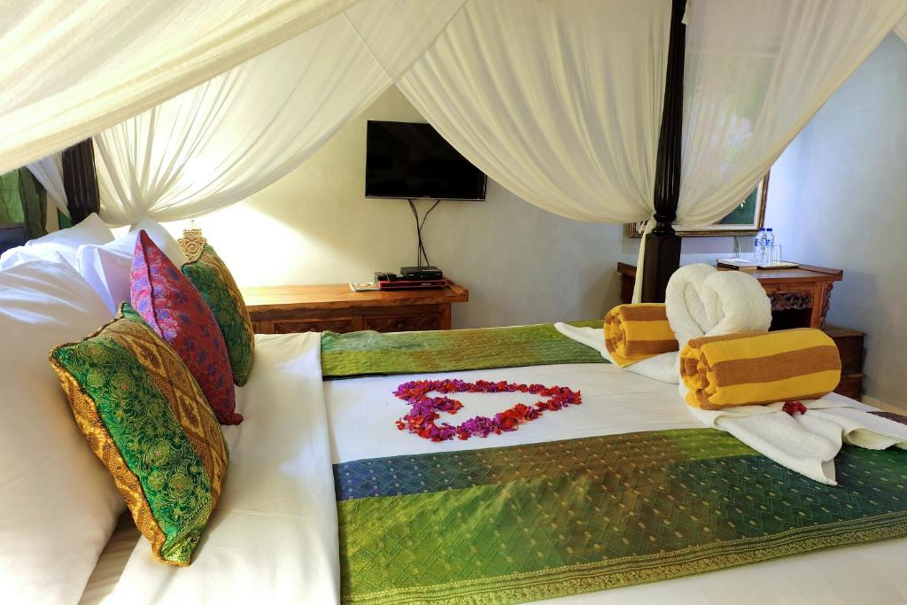 Honeymoon Green Villa - 17