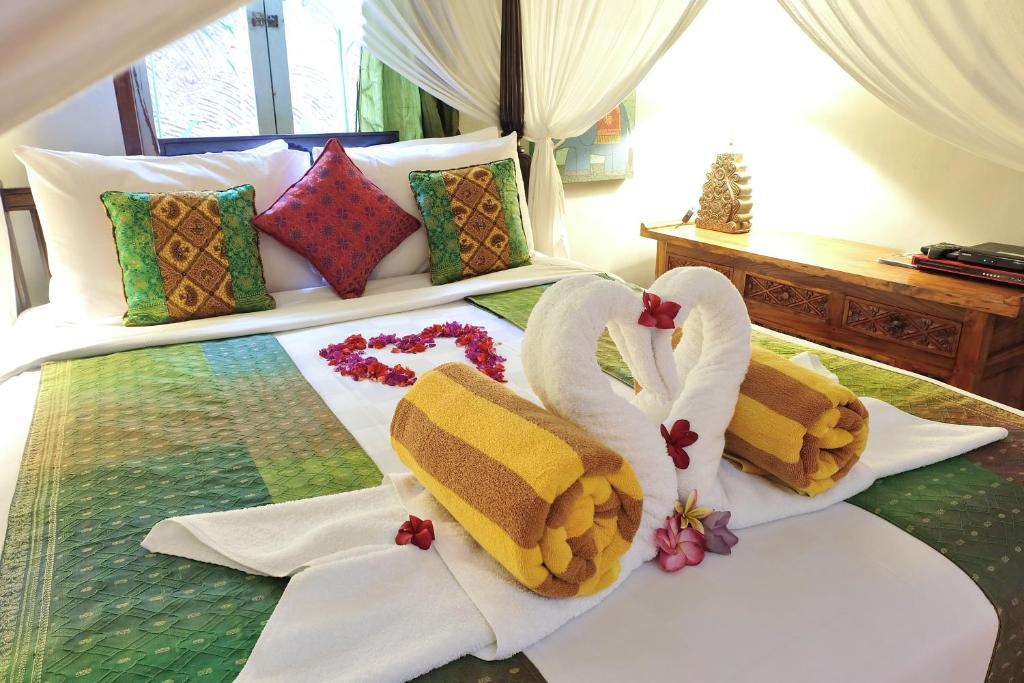 Honeymoon Green Villa - 9