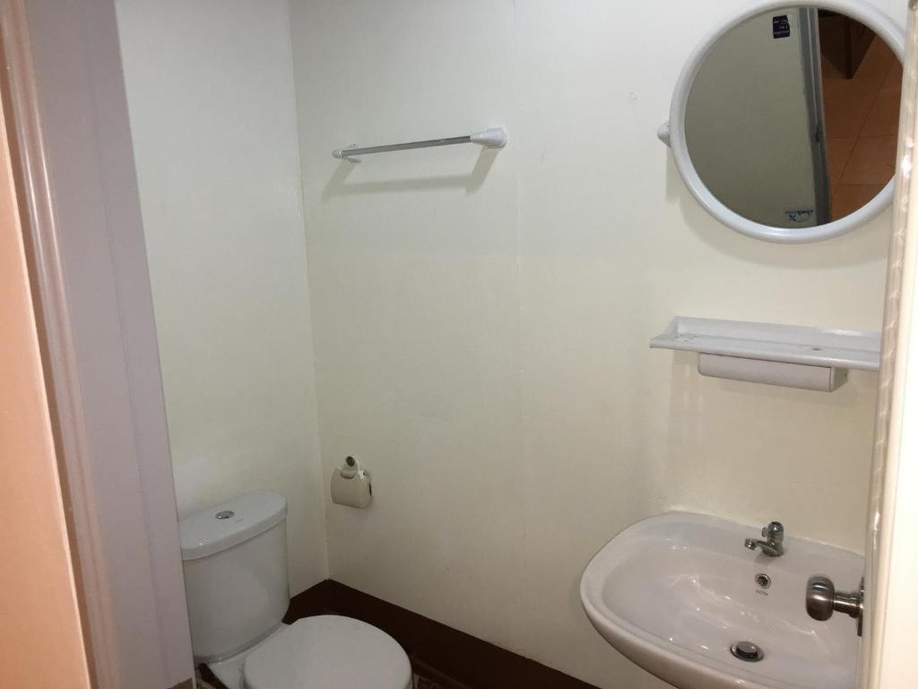 Lucky Guest House - Deluxe Triple Room
