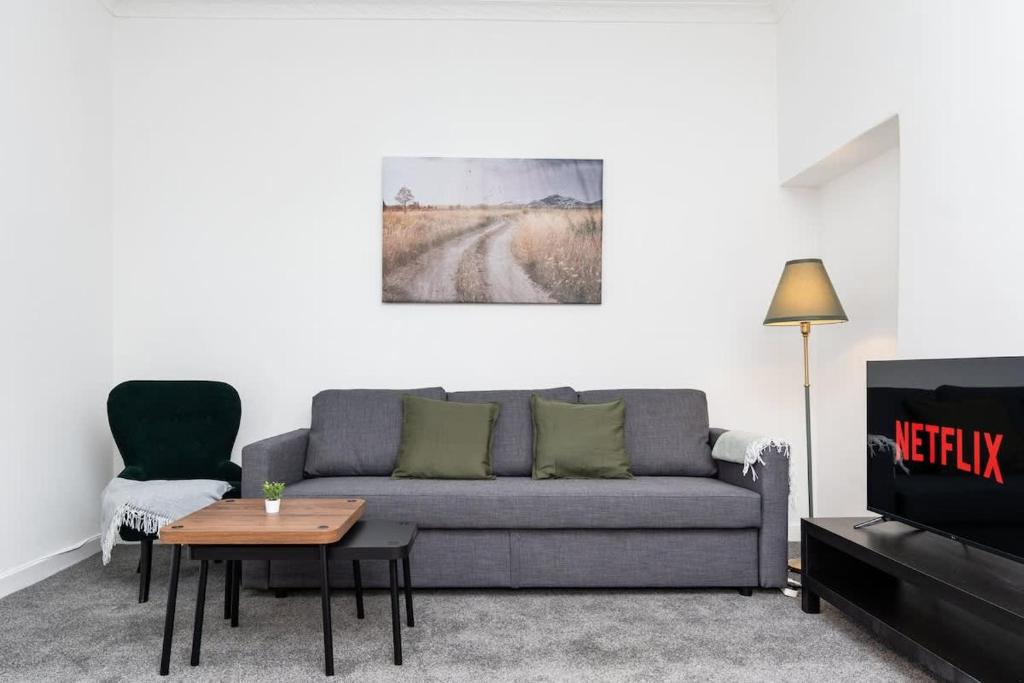 Posezení v ubytování 5 Individual Beds - Free Parking