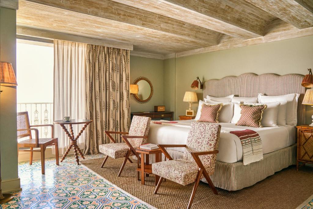 Postel nebo postele na pokoji v ubytování Soho House Mumbai