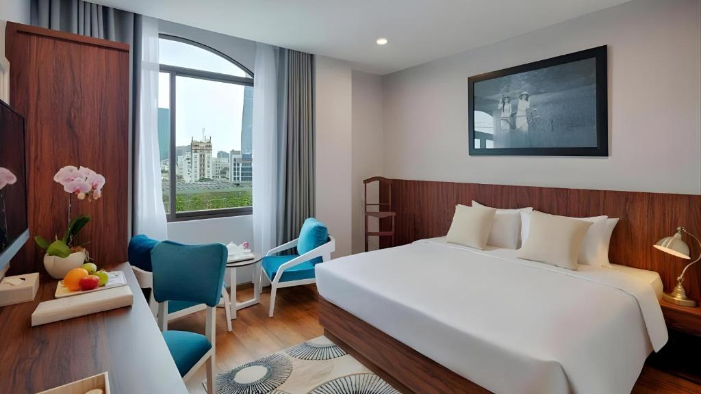 Phòng Deluxe Giường Đôi Có Bồn Tắm