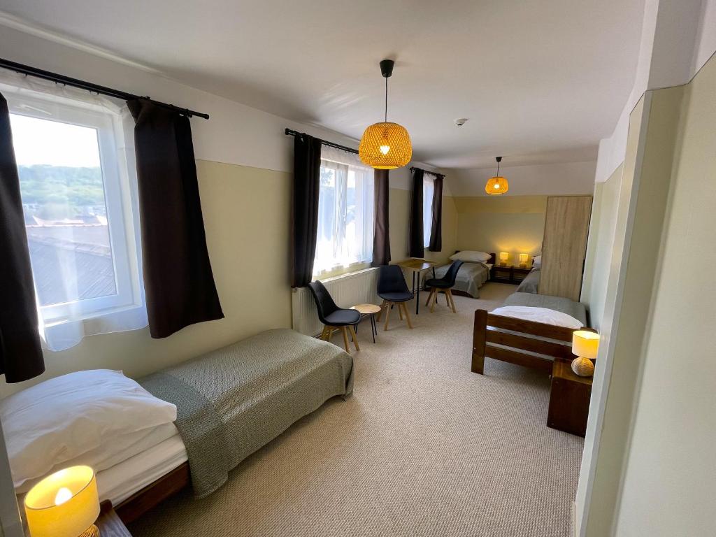 Teka Guesthouse - Deluxe Quadruple Room