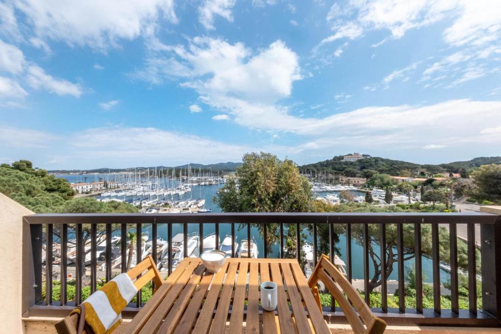 Les appartements de l'Helios - Ile des Embiez - Three-Bedroom Apartment