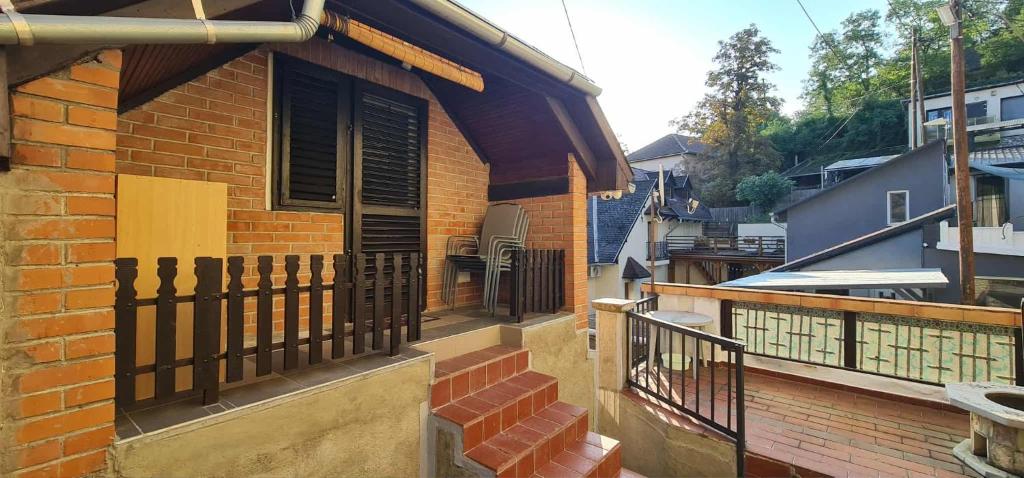 Balkón nebo terasa v ubytování KissFamilyWineHouse