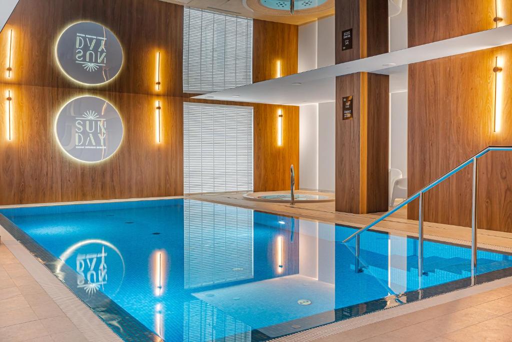 Swimmingpoolen hos eller tæt på Cortaderia Haven - SPA & Parking