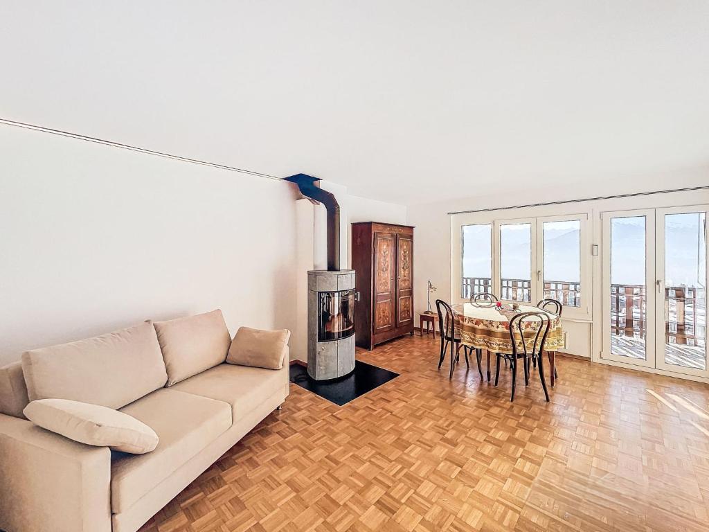 Apartment Elysée 11 by Interhome