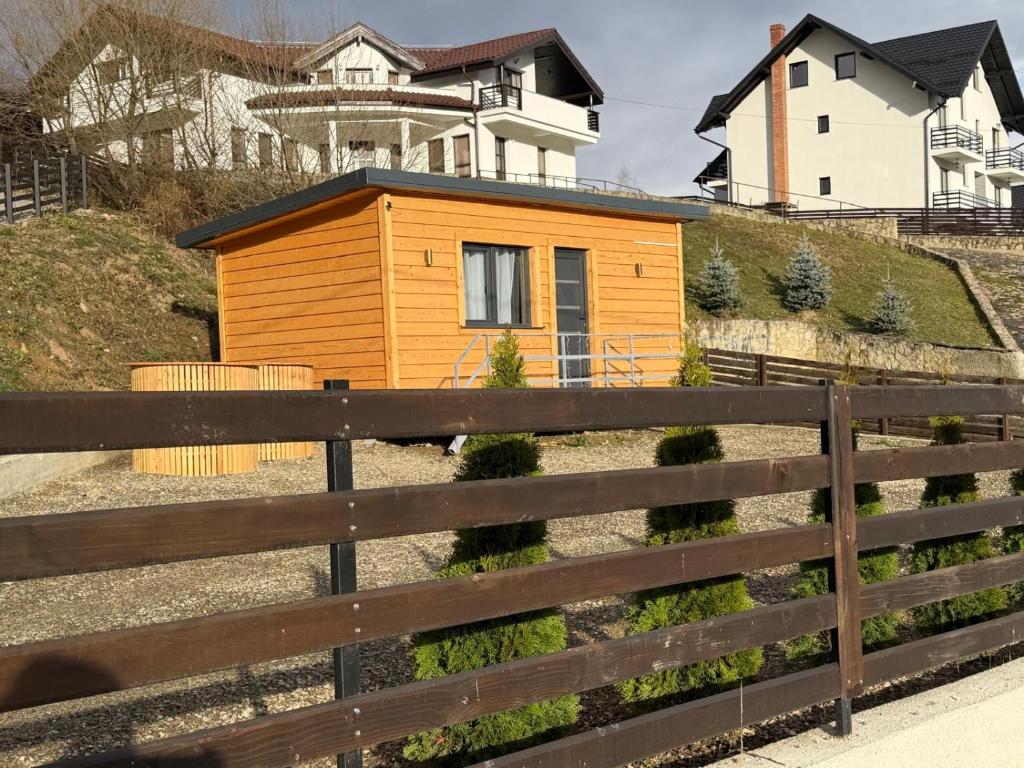 Bygningen som feriehuset ligger i