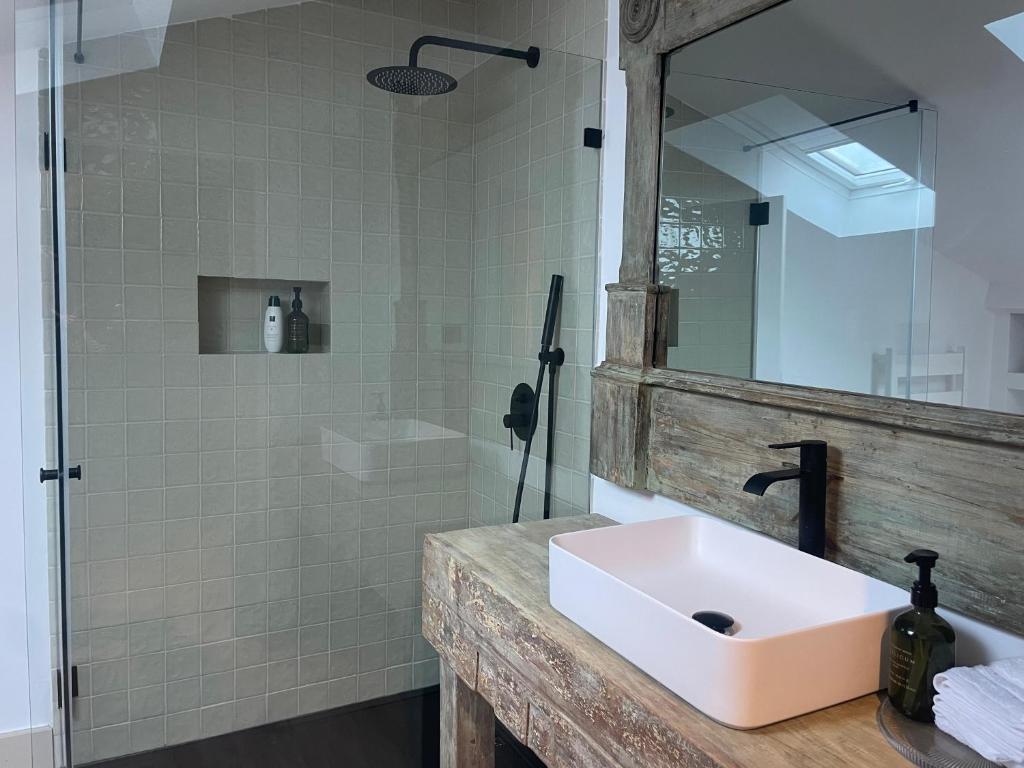 Un baño de Casa do Juiz