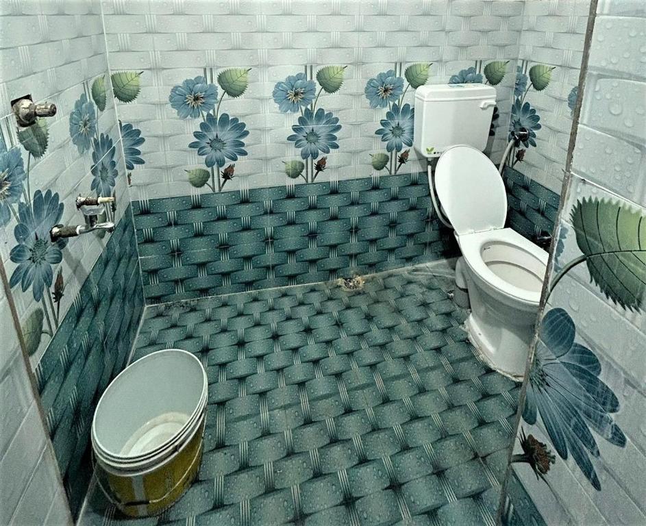 Ένα μπάνιο στο 3 Batti Home Stay