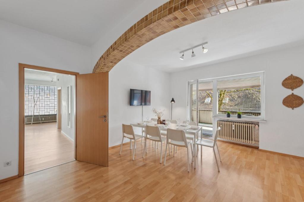 Una televisión o centro de entretenimiento en Worker Place Goch