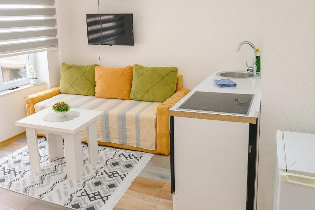 Nhà bếp/bếp nhỏ tại Sarajevo Center daily apartment - Walk everywhere - Old town