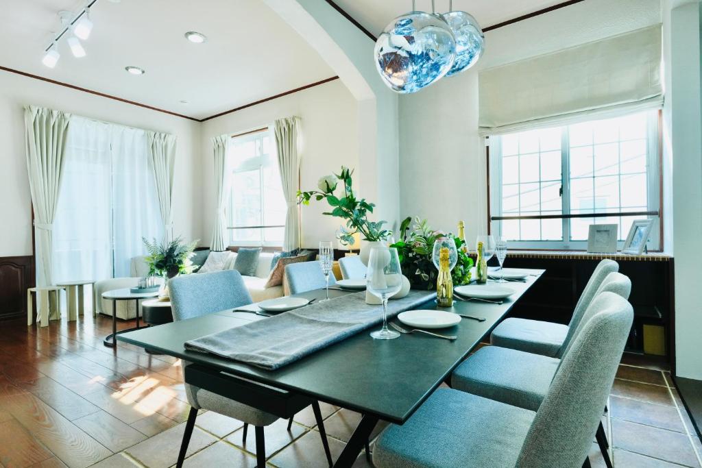 New Open! Shinjuku 5 bedrooms 3 bathrooms Large Villa 2000 sq ft, kids play room, max 16ppl, 4min train to Shinjuku - Magnolia Hotel Shinjuku