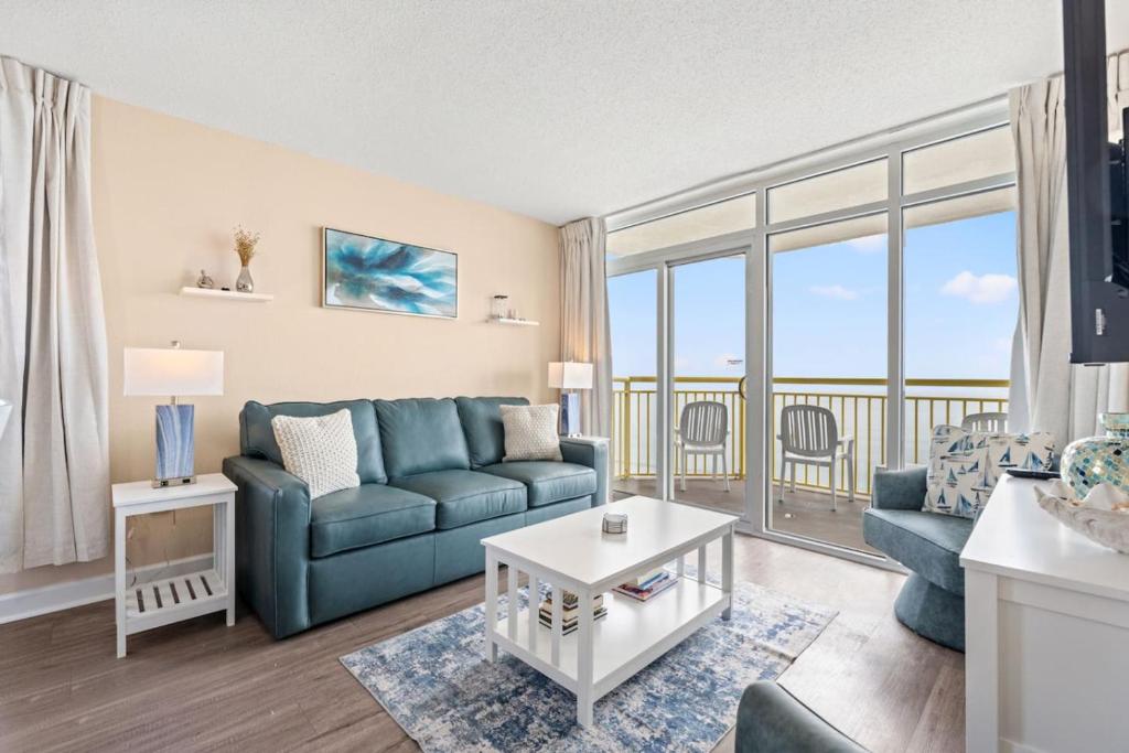 Bay Watch Resort 1602 - 2BR 2BA - Direct Oceanfront Balcony, Myrtle Beach, SC