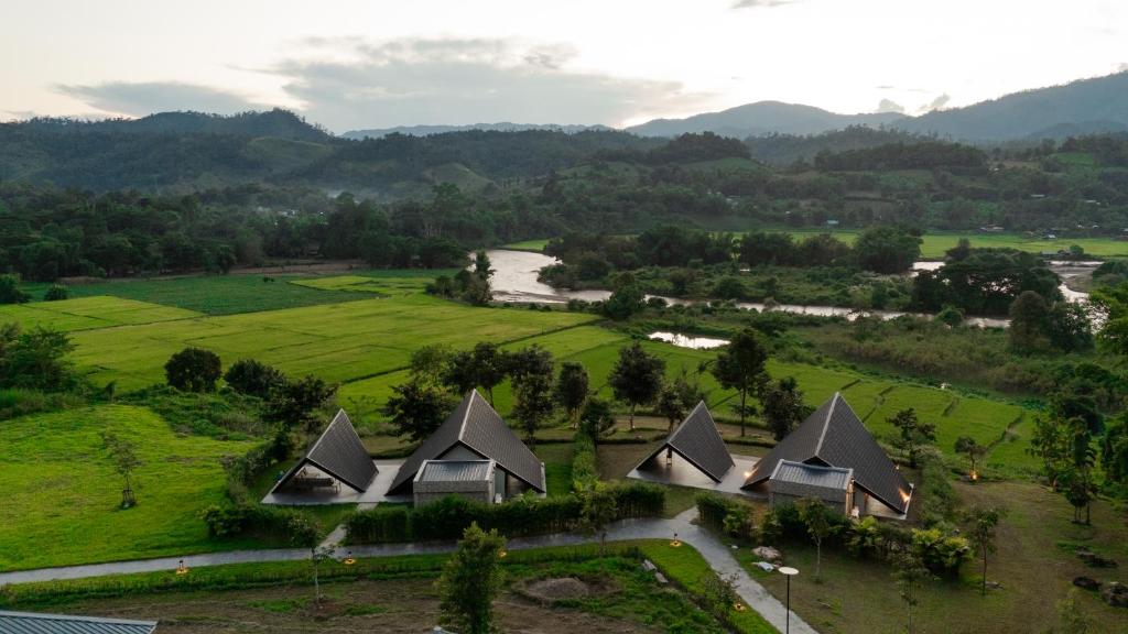 Природа в окрестностях лоджа