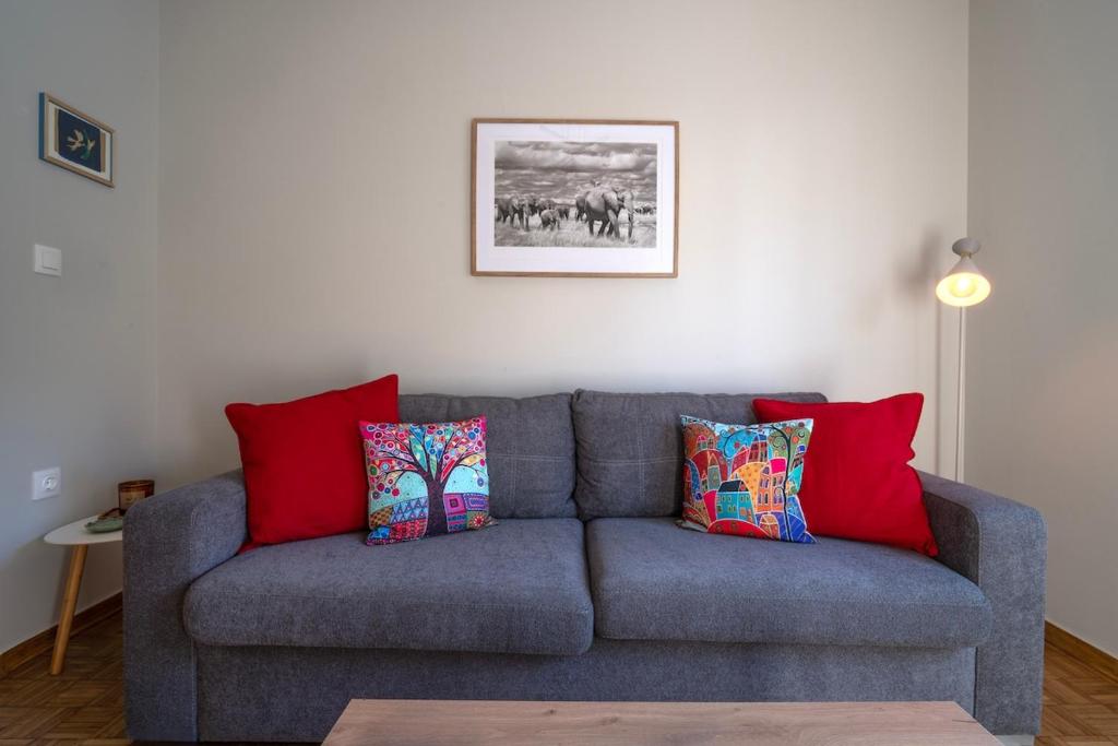 Bright & Cozy 2BR, Thissio heart