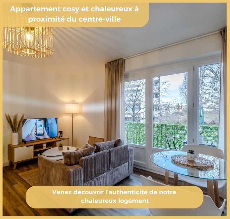 Een TV en/of entertainmentcenter bij Little cocoon I Studio I Annemasse
