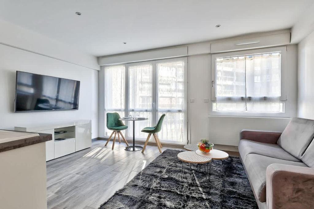 Bel appartement pres des Champs-Elysees