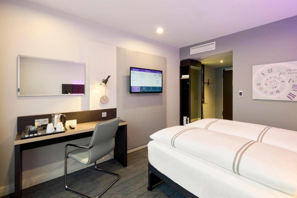 Premier Inn Stuttgart Zuffenhausen - Habitación Doble Estándar