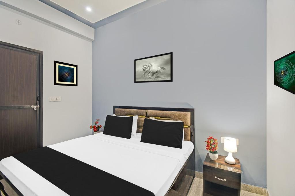 Fotografie z fotogalerie ubytování Hotel O Regal v destinaci Kānota