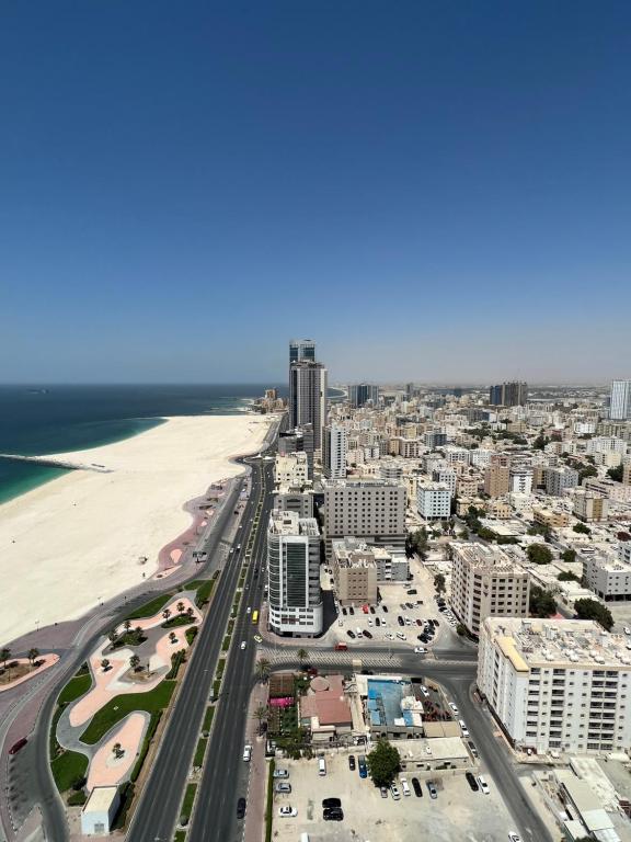 Ajman Corniche Residences T7