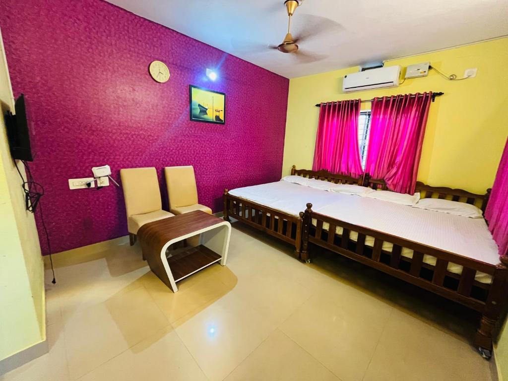 Una cama o camas en una habitación de Morning Starrr Homestay