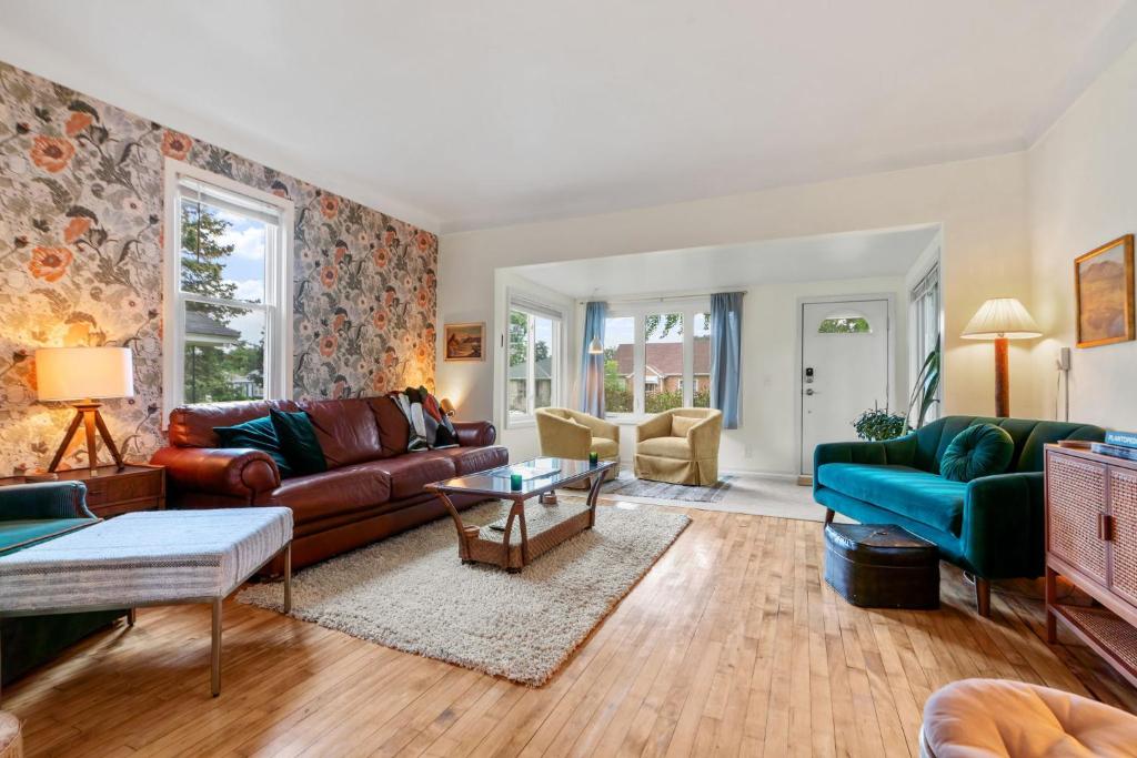 Χώρος καθιστικού στο Musee Northeast