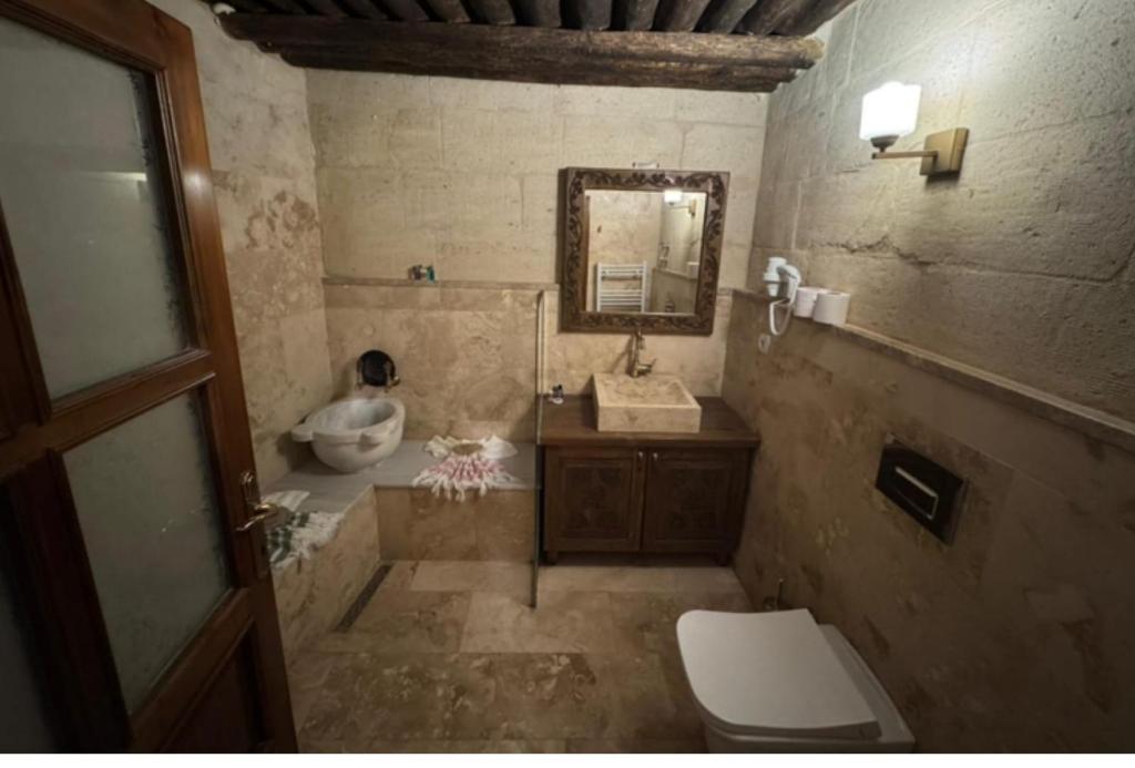 Et badeværelse på Bella Vista Stone House