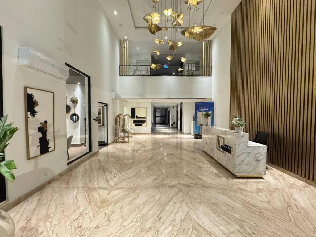 Фотография из галереи Zameen Aurum Gulberg, Luxury Apartment by MG в Лахоре