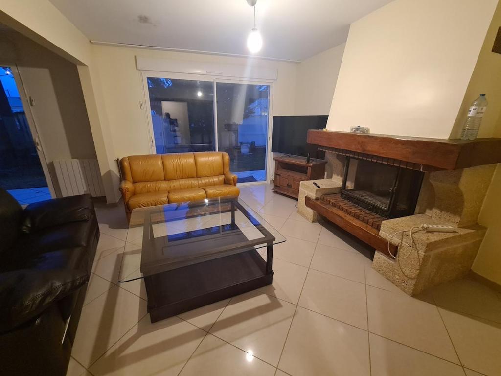 Χώρος καθιστικού στο Large house near Mérignac Airport