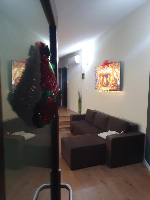 Et opholdsområde på MD Apartament- Cazare la curte