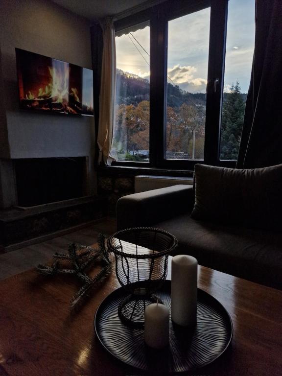 Nespecifikovaný výhled na hory nebo výhled na hory při pohledu z apartmánu