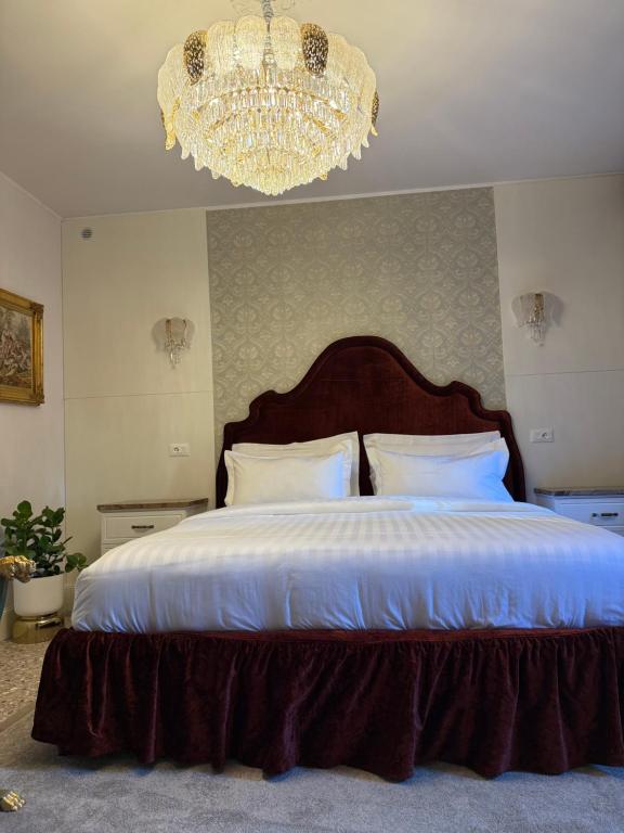 Ένα ή περισσότερα κρεβάτια σε δωμάτιο στο Marin & Kristi