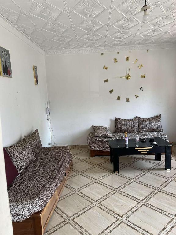 Posezení v ubytování Akid Lotfi 1